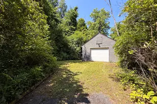 190 Willow St, Lee, MA 01238 - Photo 37