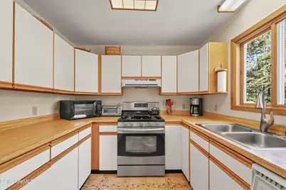 337 Captain Whitney Rd, Becket, MA 01223 - Photo 17