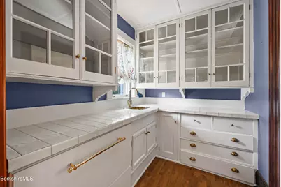 5 Crofut St, Pittsfield, MA 01201 - Photo 19