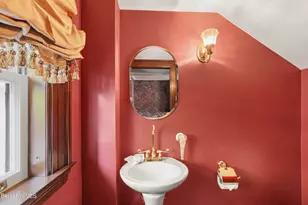 5 Crofut St, Pittsfield, MA 01201 - Photo 23