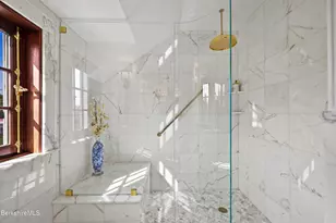 5 Crofut St, Pittsfield, MA 01201 - Photo 47