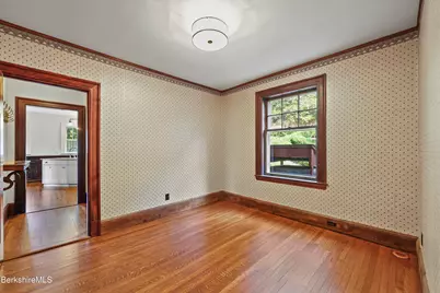 5 Crofut St, Pittsfield, MA 01201 - Photo 27