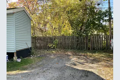 156 Elizabeth St, Pittsfield, MA 01201 - Photo 35