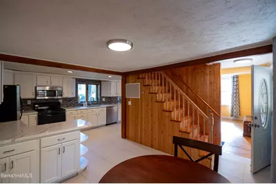 1600 Pleasant St, Lee, MA 01238 - Photo 13