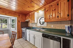 95 Water Farm Rd, Sheffield, MA 01257 - Photo 9