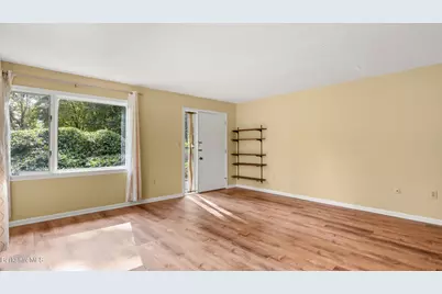 1 Colt Rd #2, Pittsfield, MA 01201 - Photo 5