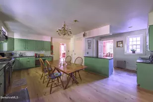 65 Crofut St, Pittsfield, MA 01201 - Photo 23