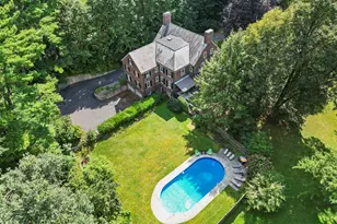 65 Crofut St, Pittsfield, MA 01201 - Photo 3