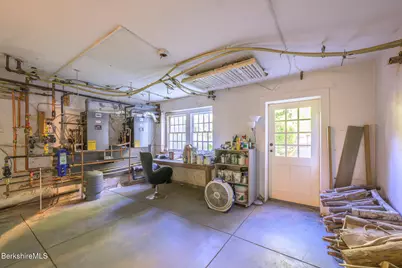 65 Crofut St, Pittsfield, MA 01201 - Photo 61