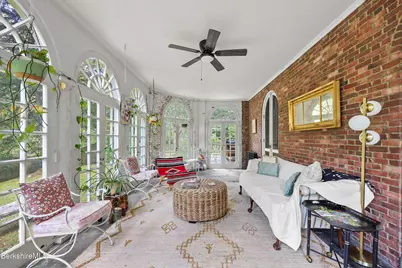 65 Crofut St, Pittsfield, MA 01201 - Photo 11