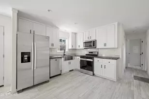 8 Apache Dr, North Adams, MA 01247 - Photo 5