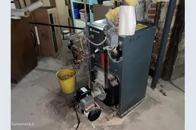 13 Goodrich St, Pittsfield, MA 01201 - Photo 5