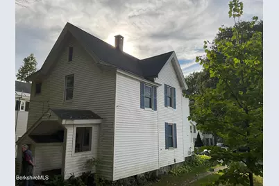 13 Goodrich St, Pittsfield, MA 01201 - Photo 3