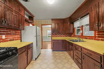 399 State Rd, Richmond, MA 01254 - Photo 23