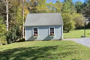 910 N Hoosac Rd, Williamstown, MA 01267 - Photo 17