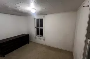 36 Beacon Ave, Pittsfield, MA 01201 - Photo 9