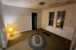 36 Beacon Ave, Pittsfield, MA 01201 - Photo 3