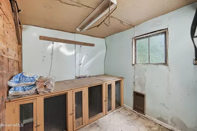 10 Maple Ln, Blandford, MA 01008 - Photo 33