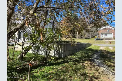 108 Church St, Cheshire, MA 01225 - Photo 9