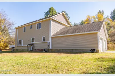 60 Middlefield Rd, Washington, MA 01223 - Photo 17