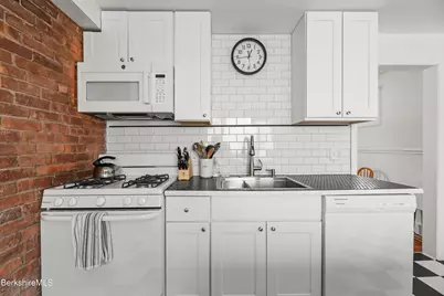 7 Park St, Stockbridge, MA 01262 - Photo 13