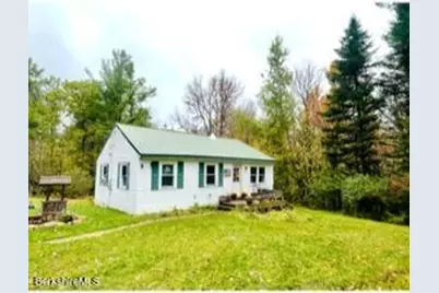 9 Greylock Cir, Peru, MA 01235 - Photo 3