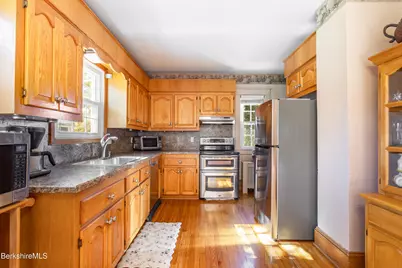 100 Northumberland Rd, Pittsfield, MA 01201 - Photo 9