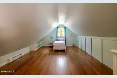 230 Middle Rd, Austerlitz, NY 12017 - Photo 33