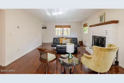 230 Middle Rd, Austerlitz, NY 12017 - Photo 27