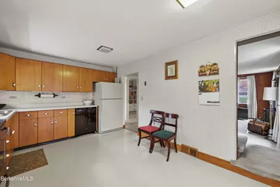 1772 Swamp Rd, Richmond, MA 01254 - Photo 17