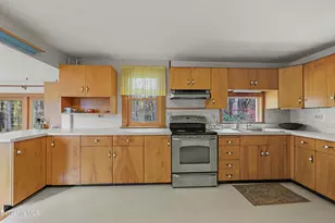 1772 Swamp Rd, Richmond, MA 01254 - Photo 15