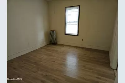 61 Seymour St, Pittsfield, MA 01201 - Photo 13