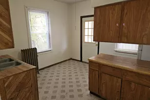 61 Seymour St, Pittsfield, MA 01201 - Photo 7