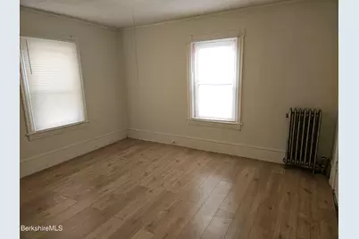 61 Seymour St, Pittsfield, MA 01201 - Photo 29