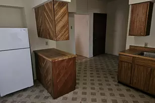 61 Seymour St, Pittsfield, MA 01201 - Photo 9