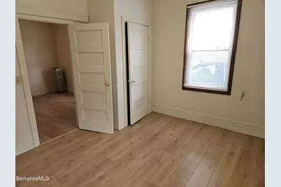 61 Seymour St, Pittsfield, MA 01201 - Photo 15