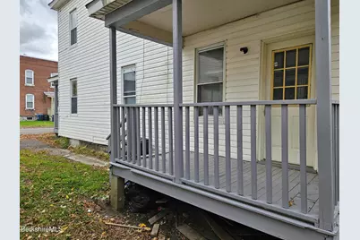61 Seymour St, Pittsfield, MA 01201 - Photo 5