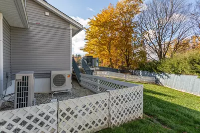 68 Howe Rd, Pittsfield, MA 01201 - Photo 7