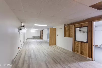 68 Howe Rd, Pittsfield, MA 01201 - Photo 29