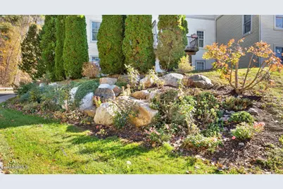 2 W Rose Ct #B-1, Great Barrington, MA 01230 - Photo 25