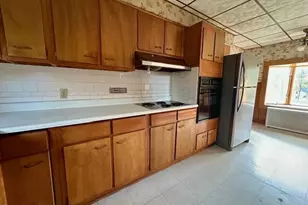 41 Highland Ave, Pittsfield, MA 01201 - Photo 17