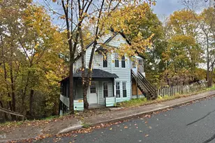 336 Walnut St, North Adams, MA 01247 - Photo 3