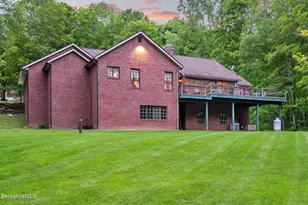 5 Victoria Ln, Lanesborough, MA 01237 - Photo 7