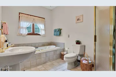 5 Victoria Ln, Lanesborough, MA 01237 - Photo 27