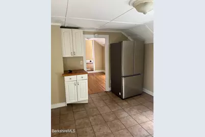 211 - 217 Francis Ave, Pittsfield, MA 01201 - Photo 11