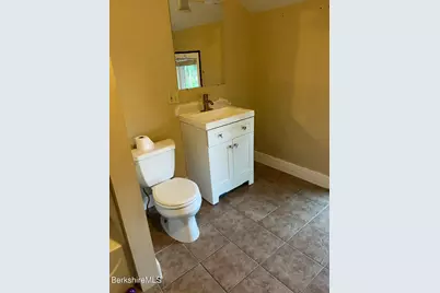 211 - 217 Francis Ave, Pittsfield, MA 01201 - Photo 17