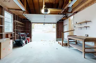 612 E New Lenox Rd, Pittsfield, MA 01201 - Photo 43