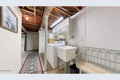 612 East New Lenox Rd, Pittsfield, MA 01201 - Photo 37