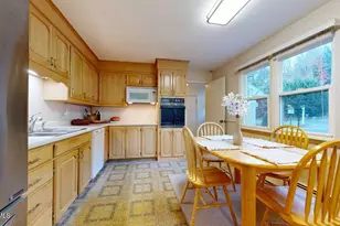 612 E New Lenox Rd, Pittsfield, MA 01201 - Photo 17