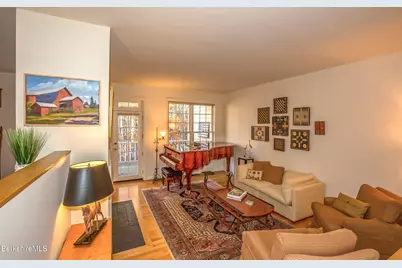 1136 Barker Rd #18, Pittsfield, MA 01201 - Photo 5